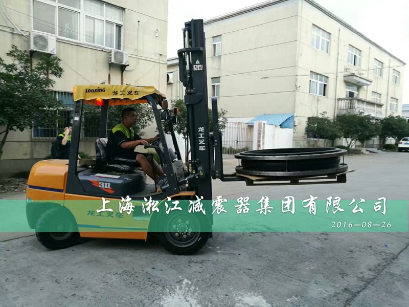 杭州某污水處理廠急購DN1200橡膠接頭【G20峰會期間】